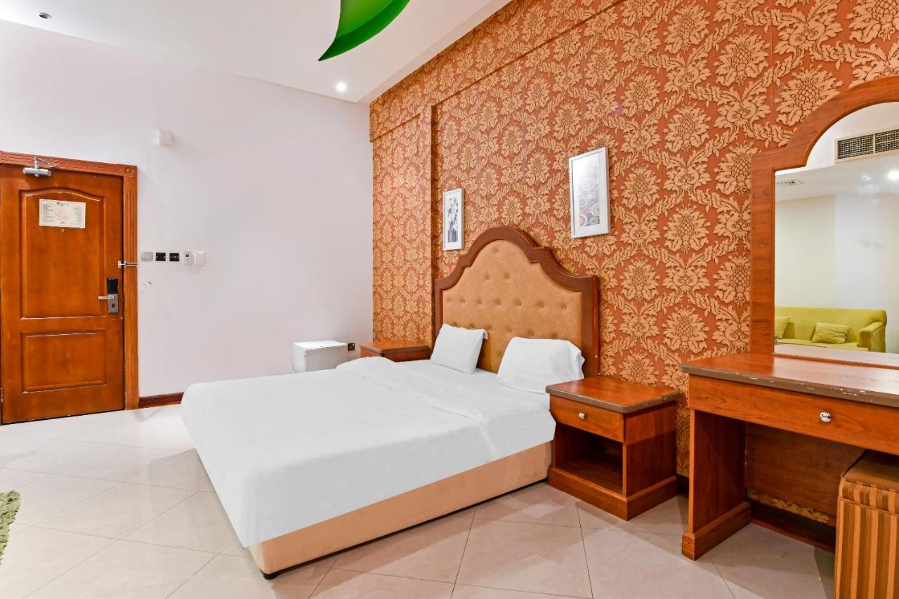 Oyo 118 Revira Hotel Манама Екстер'єр фото