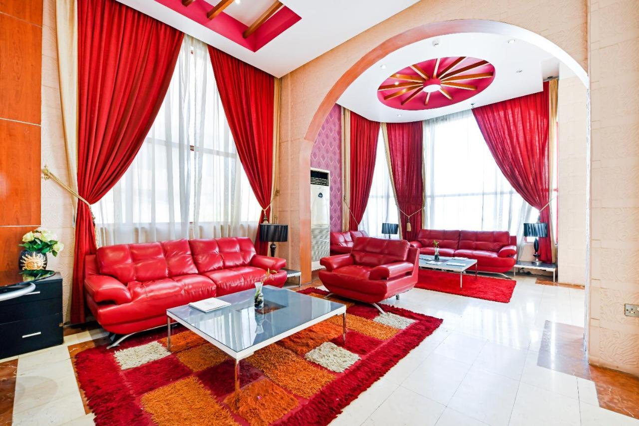 Oyo 118 Revira Hotel Манама Екстер'єр фото