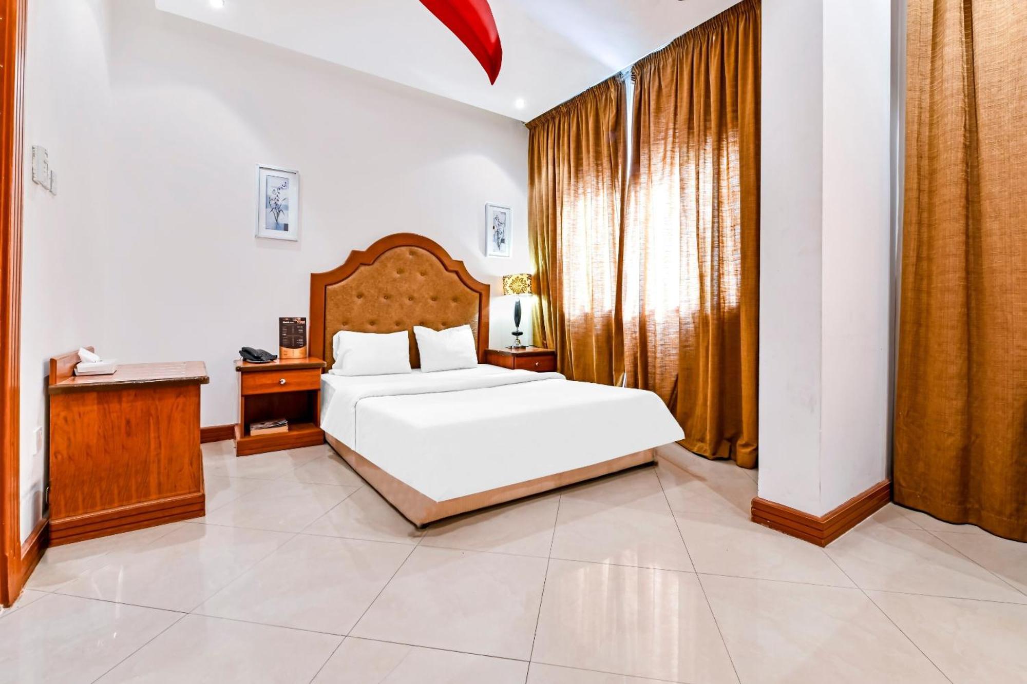 Oyo 118 Revira Hotel Манама Екстер'єр фото